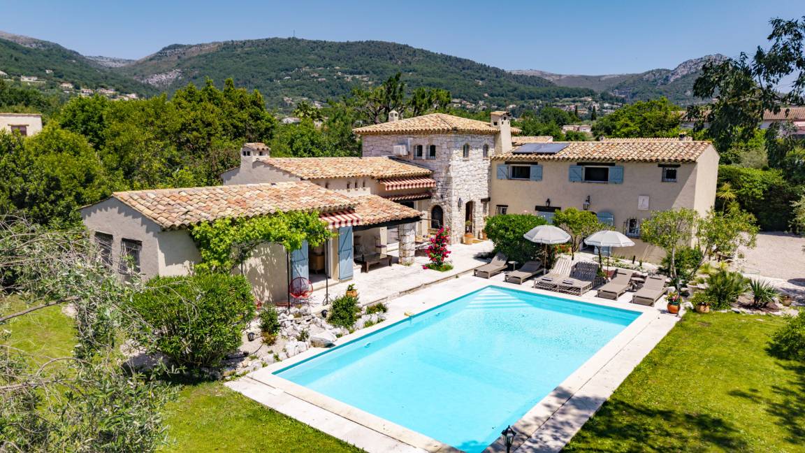 200 M² Villa ∙ 4 Schlafzimmer ∙ 7 Gäste - Vence