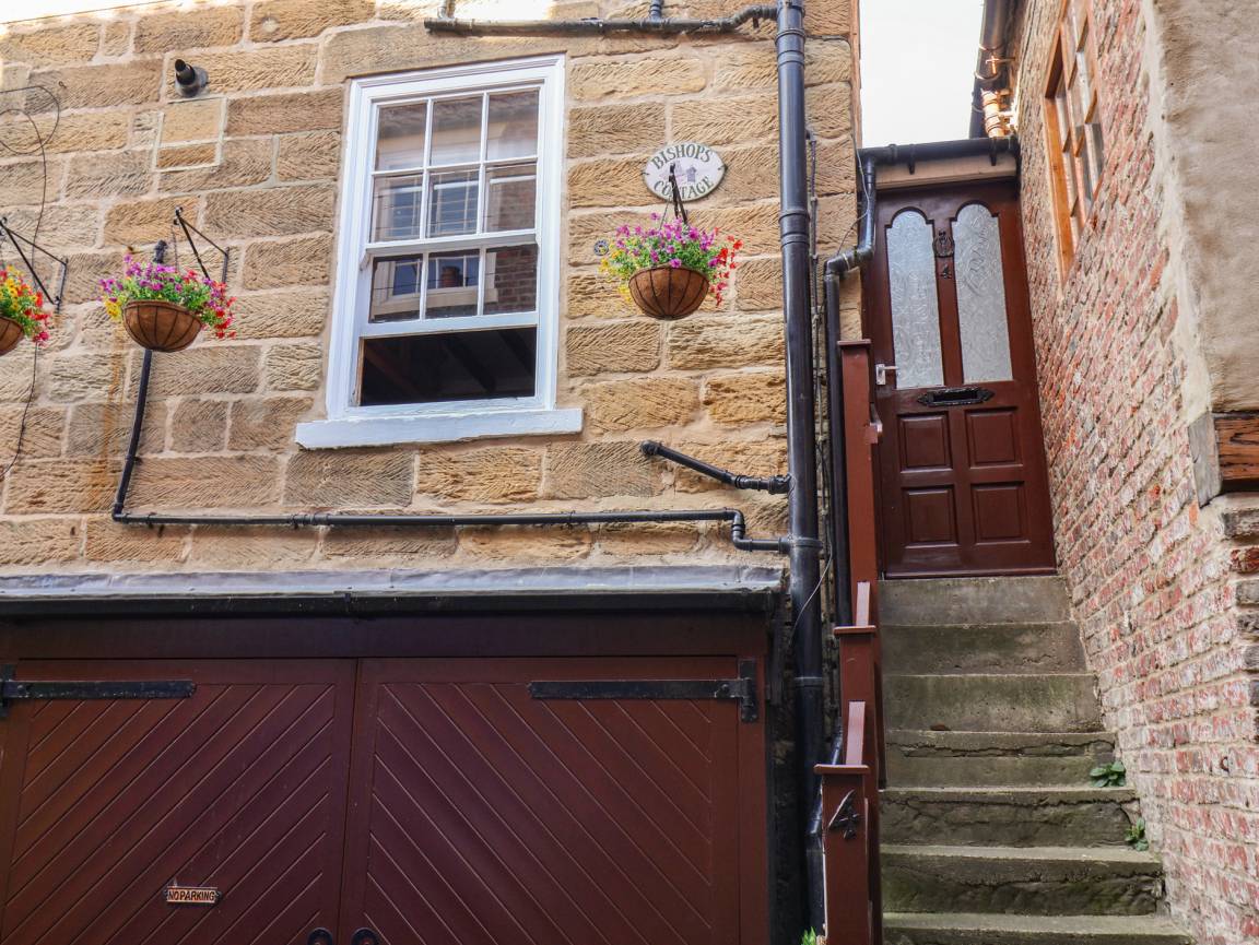 Cottage ∙ 2 Bedrooms ∙ 4 Guests - Robin Hood's Bay