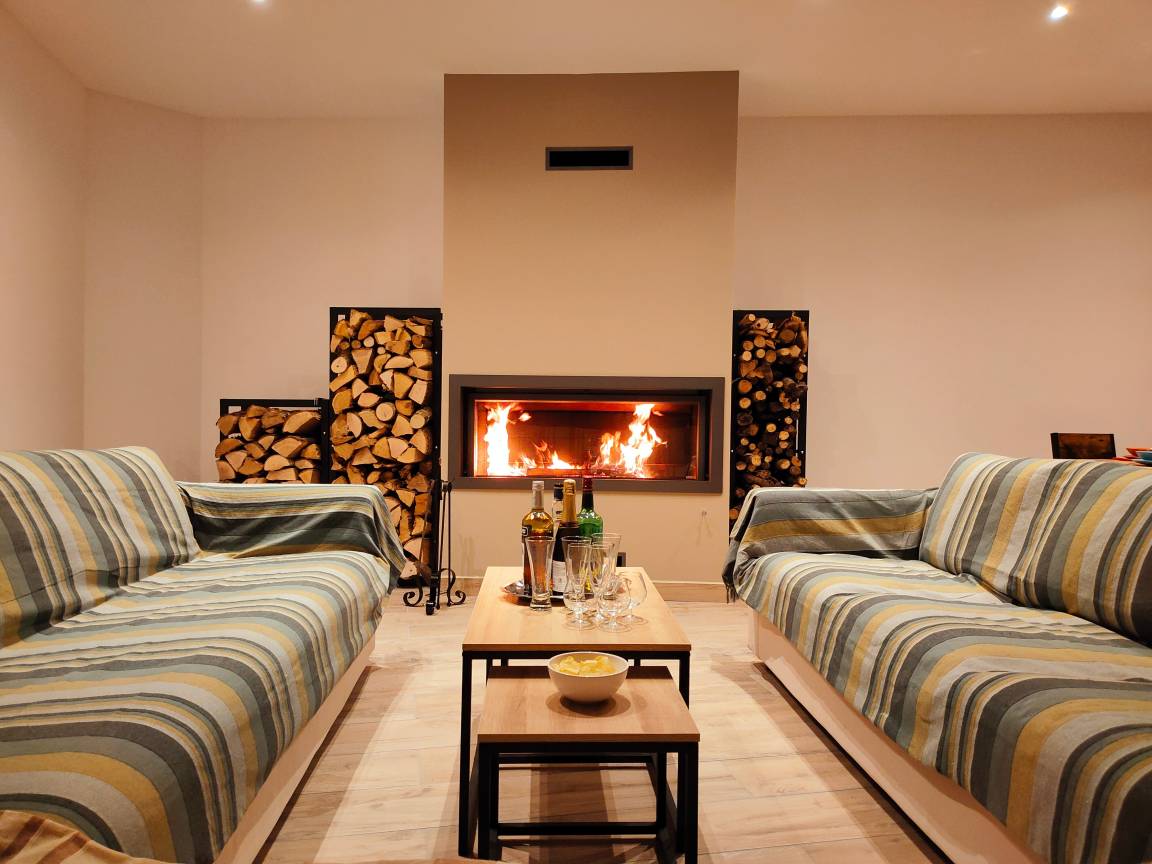 230 M² Maison De Vacances ∙ 5 Chambres ∙ 13 Personnes - ibis Avallon