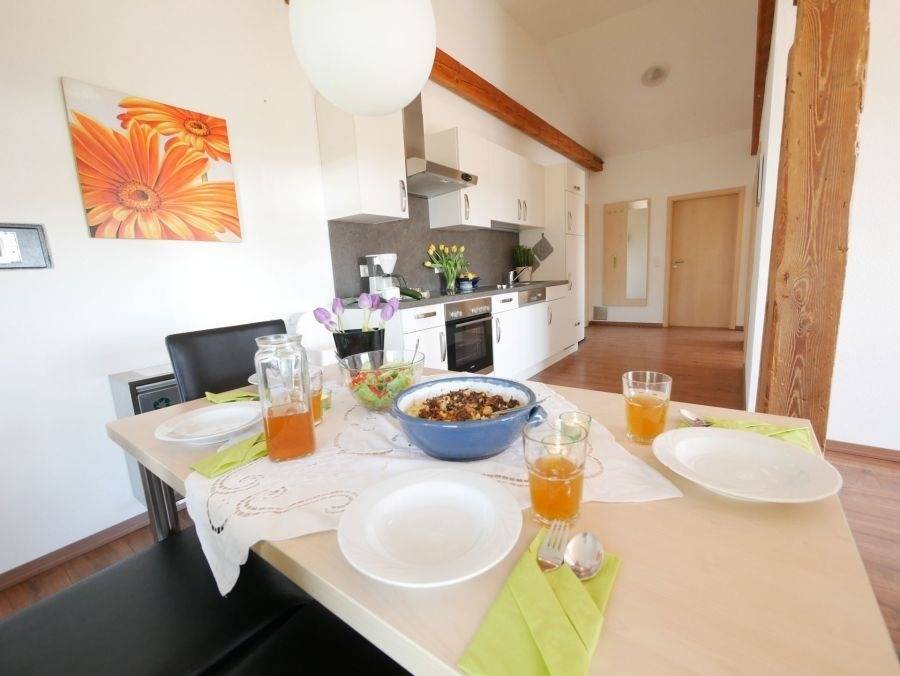 70 m² Ferienwohnung ∙ 2 Schlafzimmer ∙ 4 Gäste – Bild 2