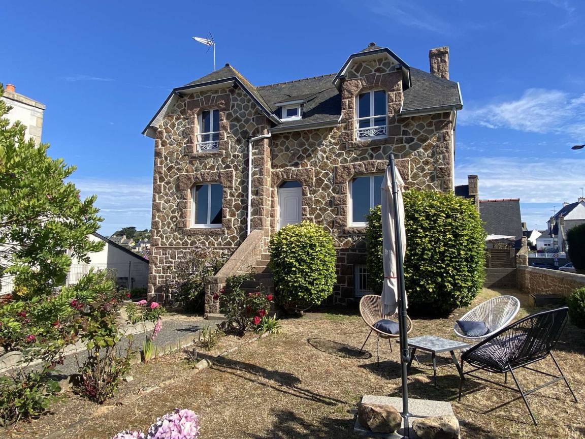 85 M² Ferienhaus ∙ 2 Schlafzimmer ∙ 4 Gäste - Perros-Guirec