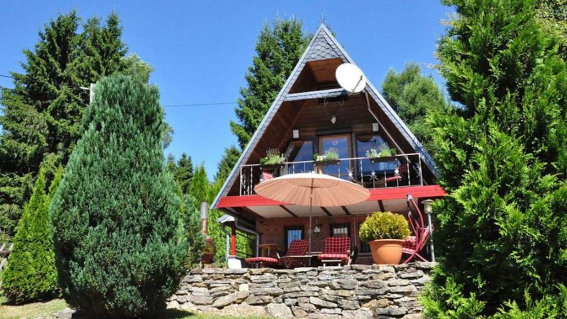 60 M² Ferienhaus ∙ 1 Schlafzimmer ∙ 4 Gäste - Suhl
