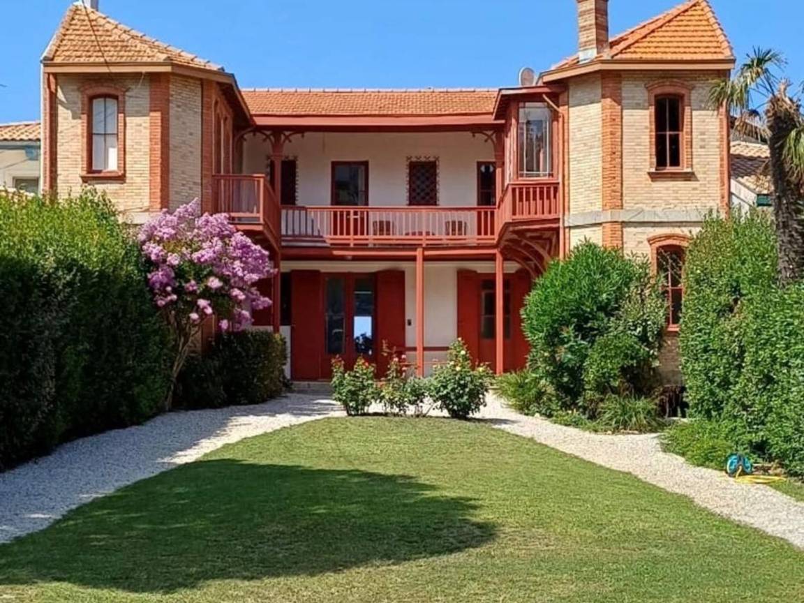 250 M² Villa ∙ 8 Chambres ∙ 15 Personnes - Arcachon