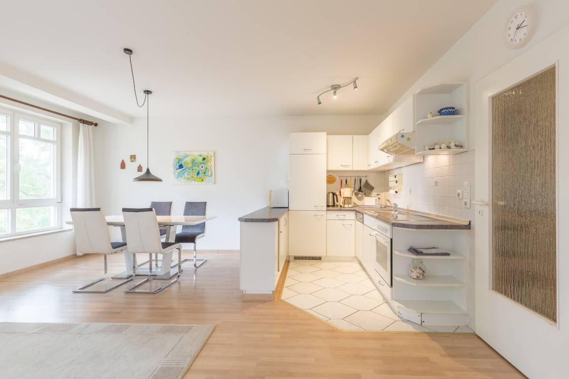 95 m² Ferienwohnung ∙ 2 Schlafzimmer ∙ 4 Gäste – Bild 8