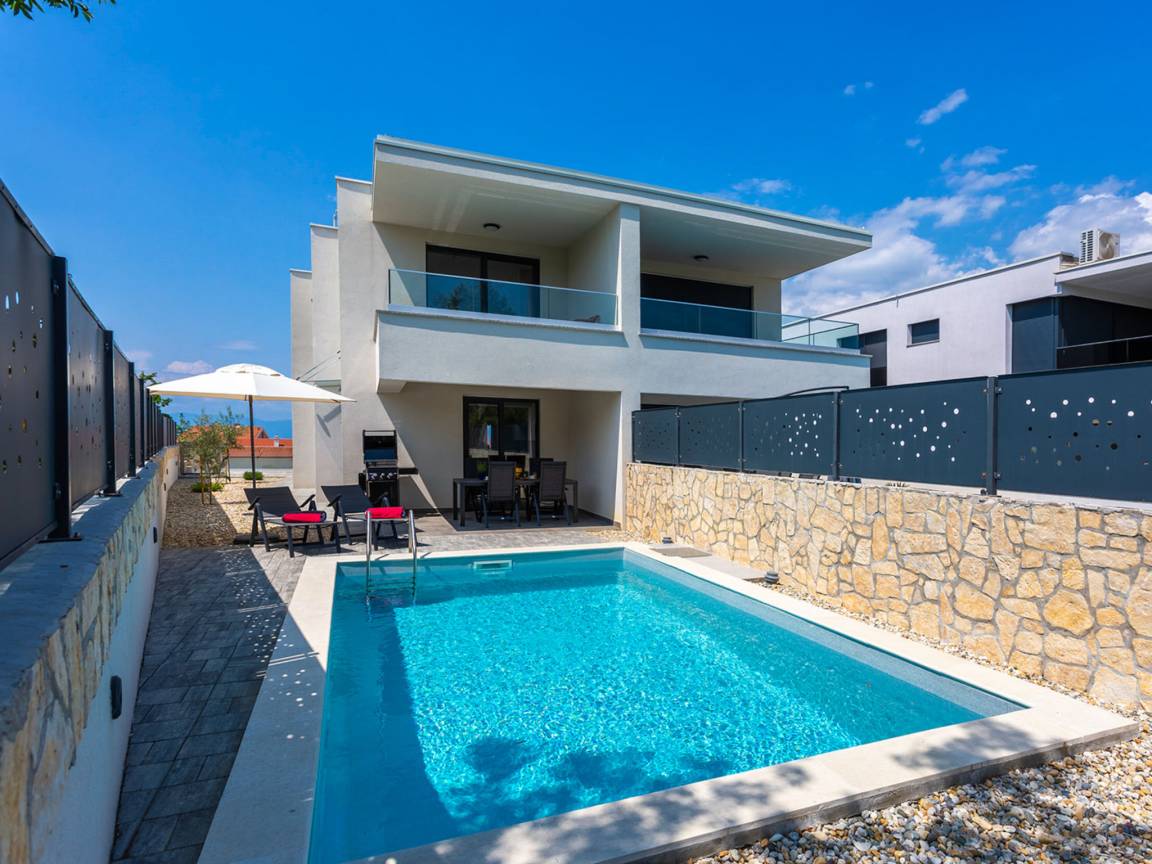 120 M² Huis ∙ 3 Slaapkamers ∙ 6 Gasten - Krk