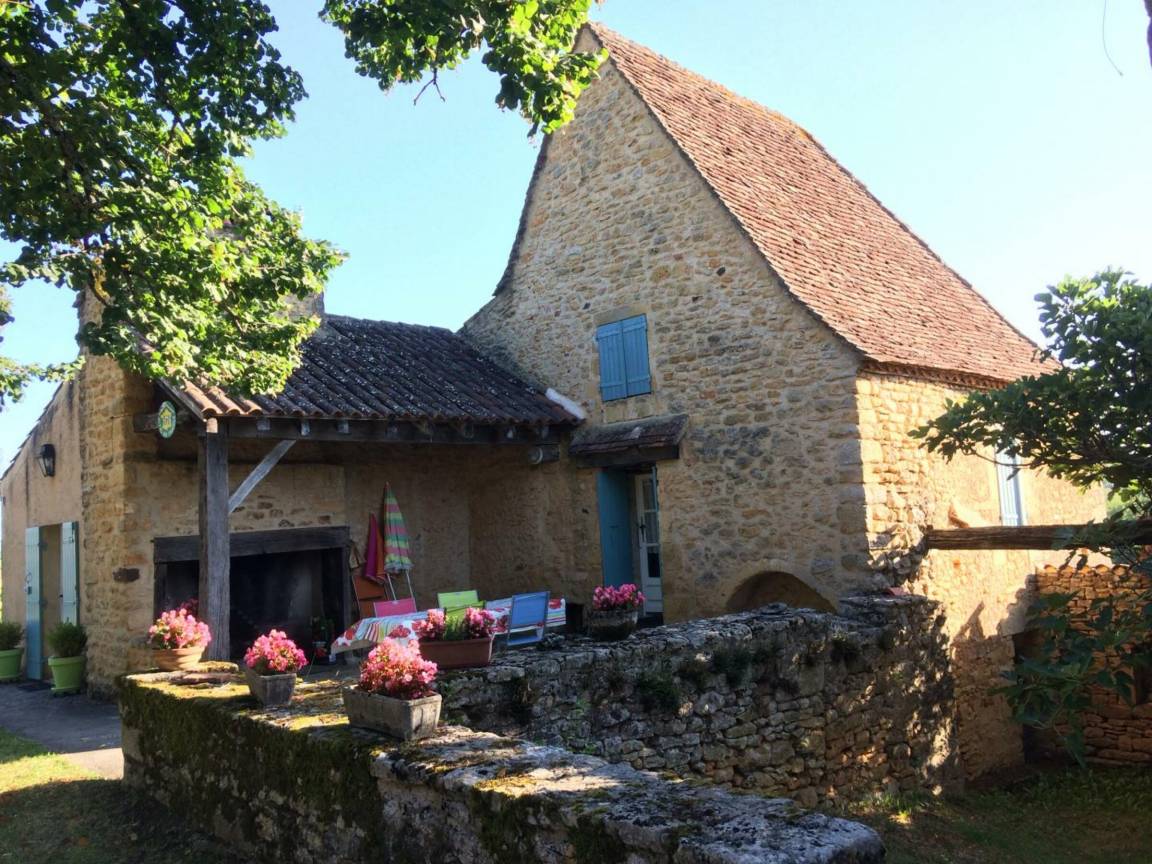 90 M² Cottage ∙ 2 Bedrooms ∙ 4 Guests - Dordogne