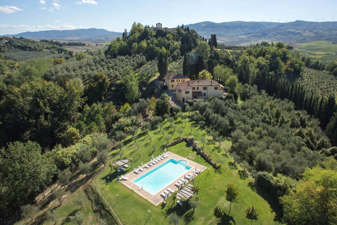190 M² Farmhouse ∙ 1 Bedroom ∙ 8 Guests - Tuscany