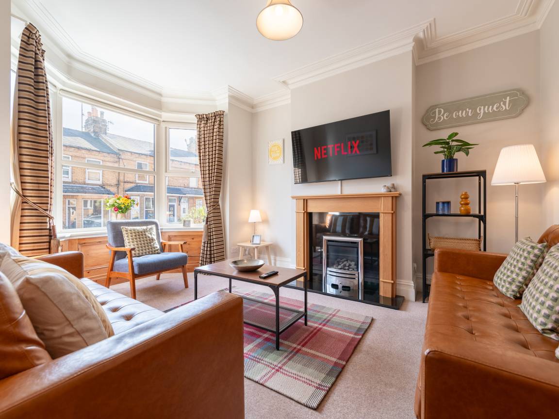 Cottage ∙ 3 Bedrooms ∙ 6 Guests - Scarborough