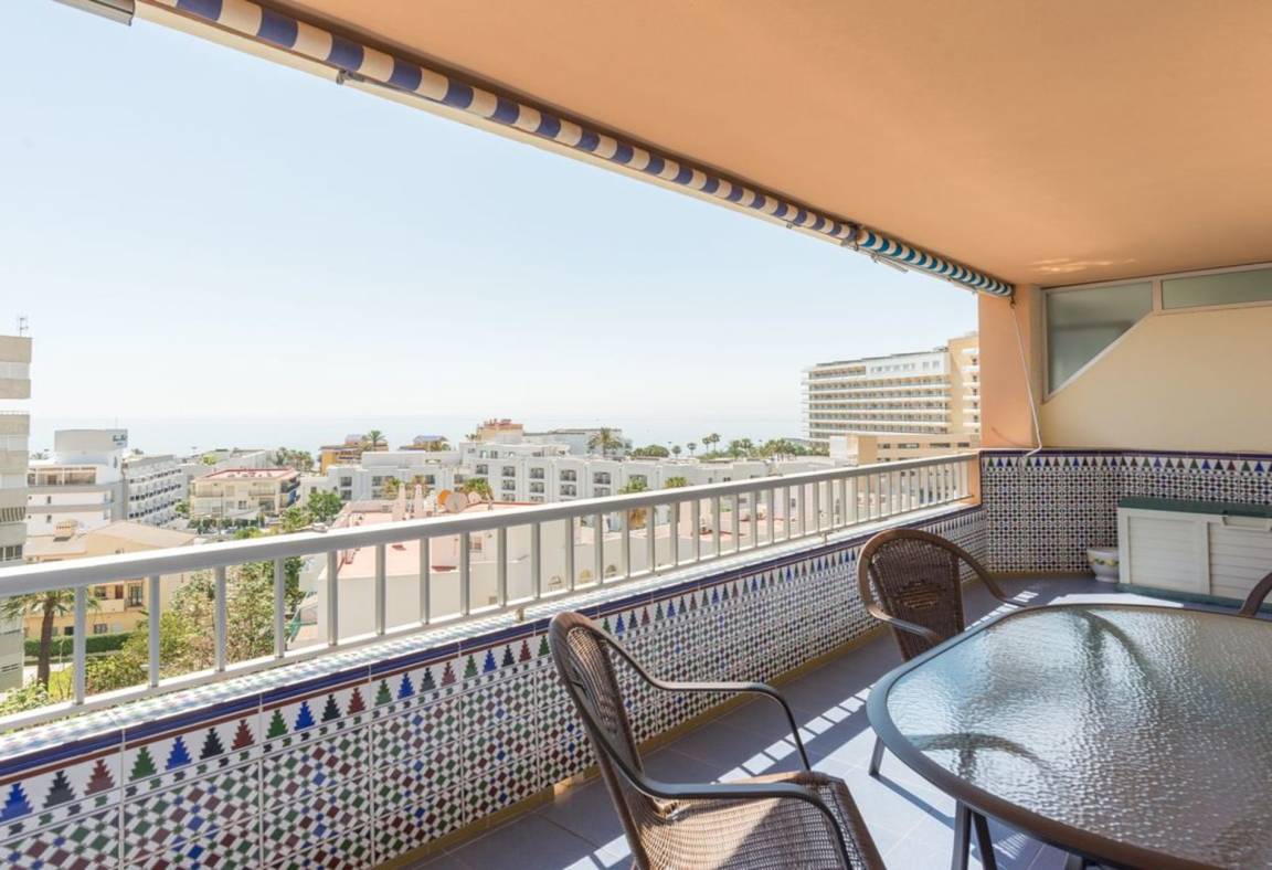 60 M² Apartamento ∙ 2 Habitaciones ∙ 4 Huéspedes - Torremolinos