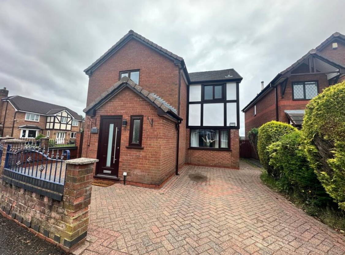 1600 M² House ∙ 3 Bedrooms ∙ 6 Guests - Bury