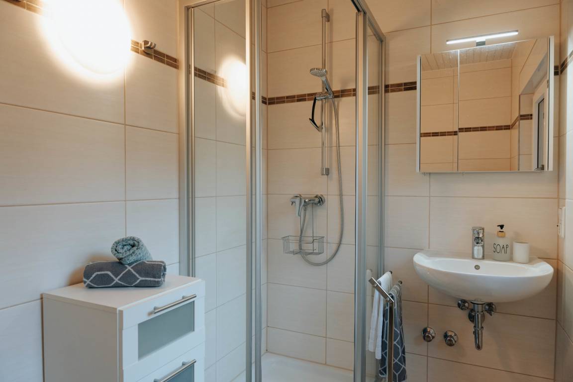 180 m² Ferienhaus ∙ 4 Schlafzimmer ∙ 7 Gäste – Bild 4