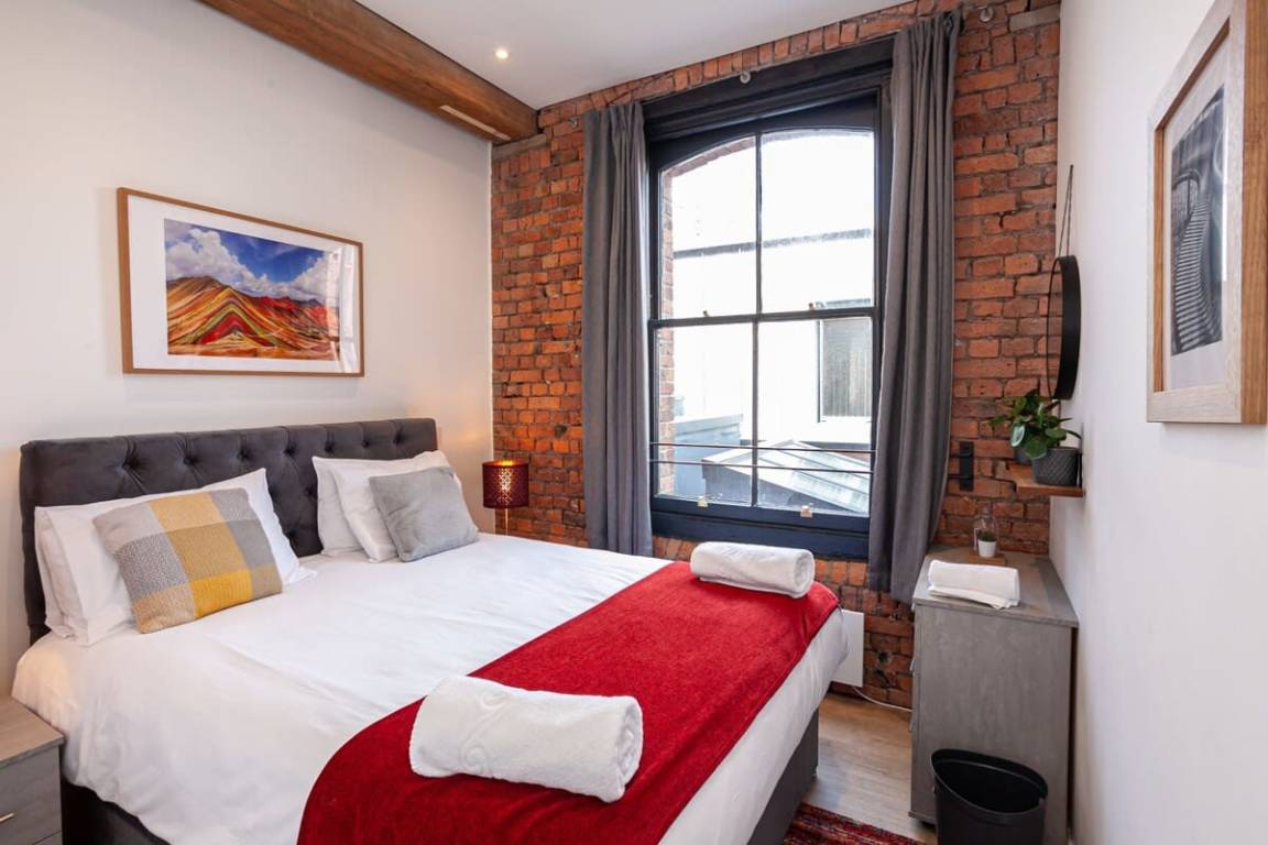 74 M² Apartment ∙ 2 Bedrooms ∙ 6 Guests - Manchester Metropolitan University