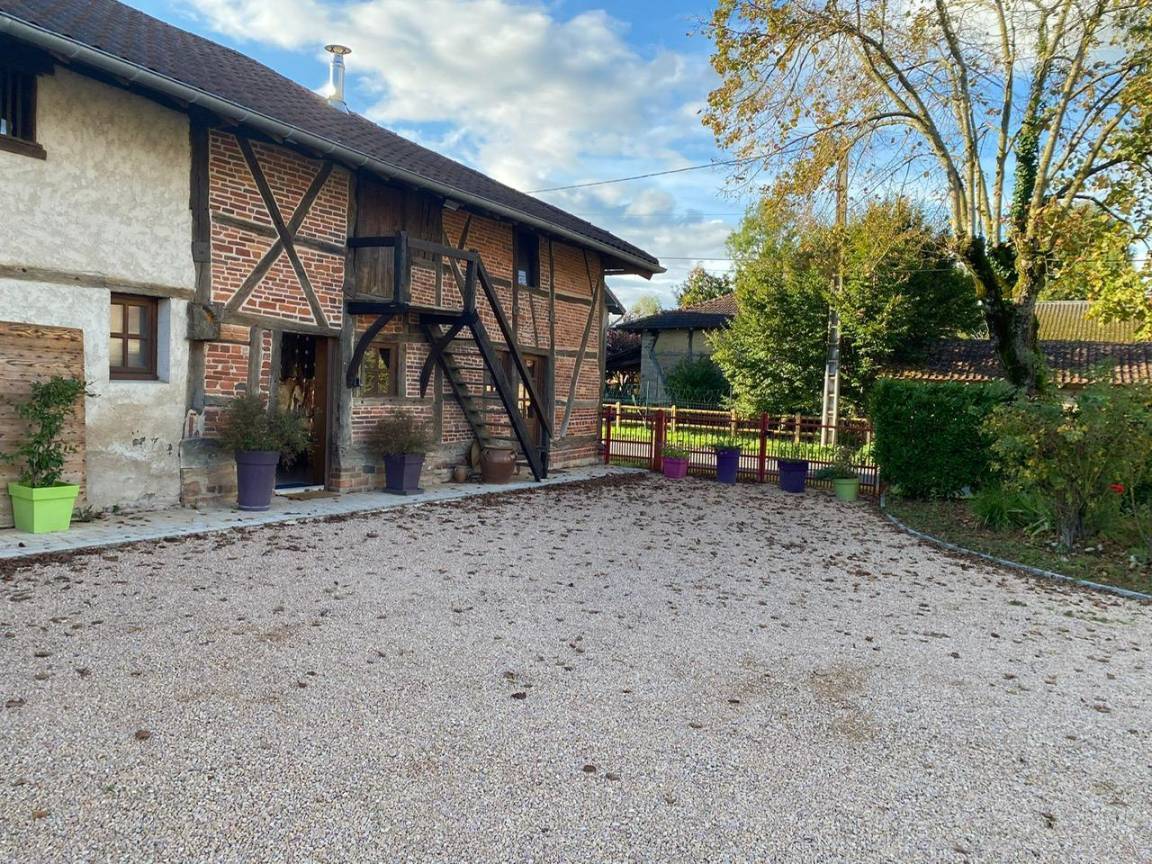 150 M² Gîte ∙ 4 Chambres ∙ 9 Personnes - Pont-de-Vaux