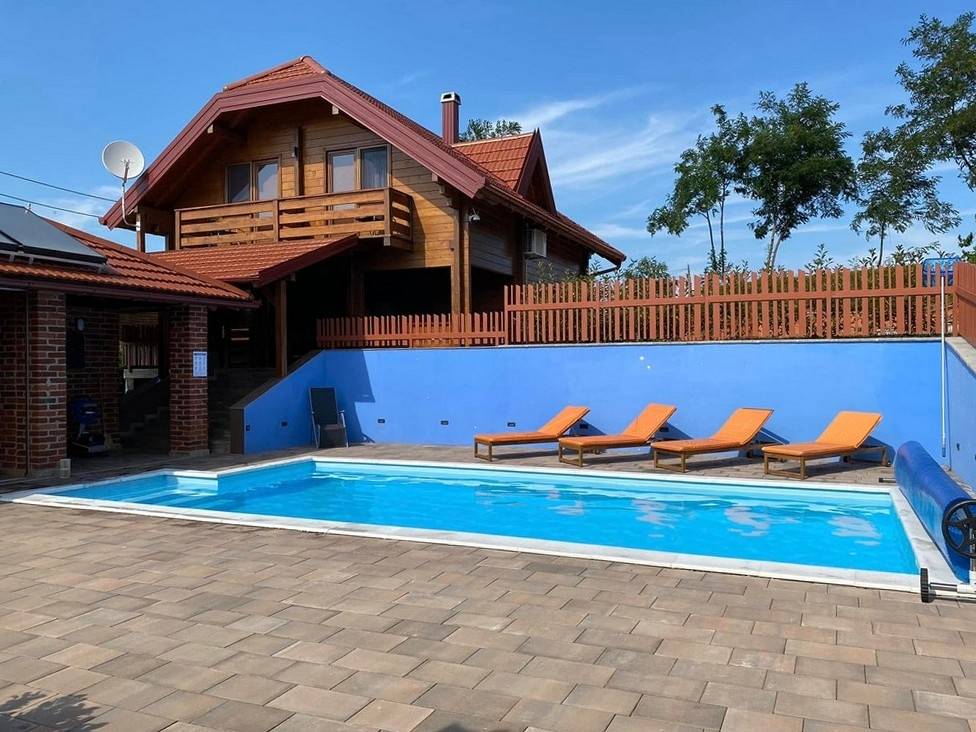 105 M² House ∙ 4 Bedrooms ∙ 8 Guests - Ludbreg
