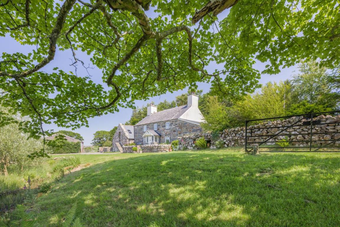 Cottage ∙ 4 Bedrooms ∙ 8 Guests - Barmouth