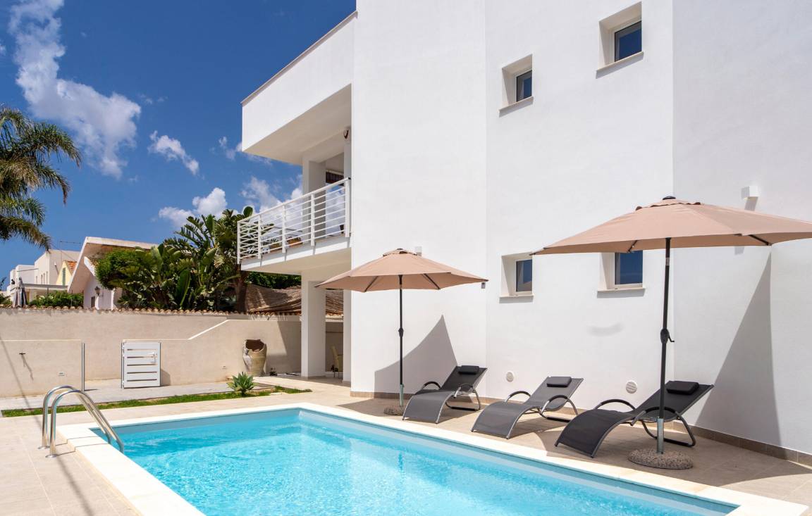 55 M² Apartment ∙ 2 Bedrooms ∙ 4 Guests - San Lorenzo, Italy