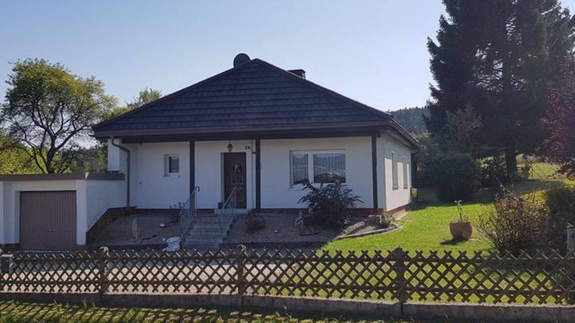 100 M² Ferienhaus ∙ 1 Schlafzimmer ∙ 2 Gäste - Warmensteinach