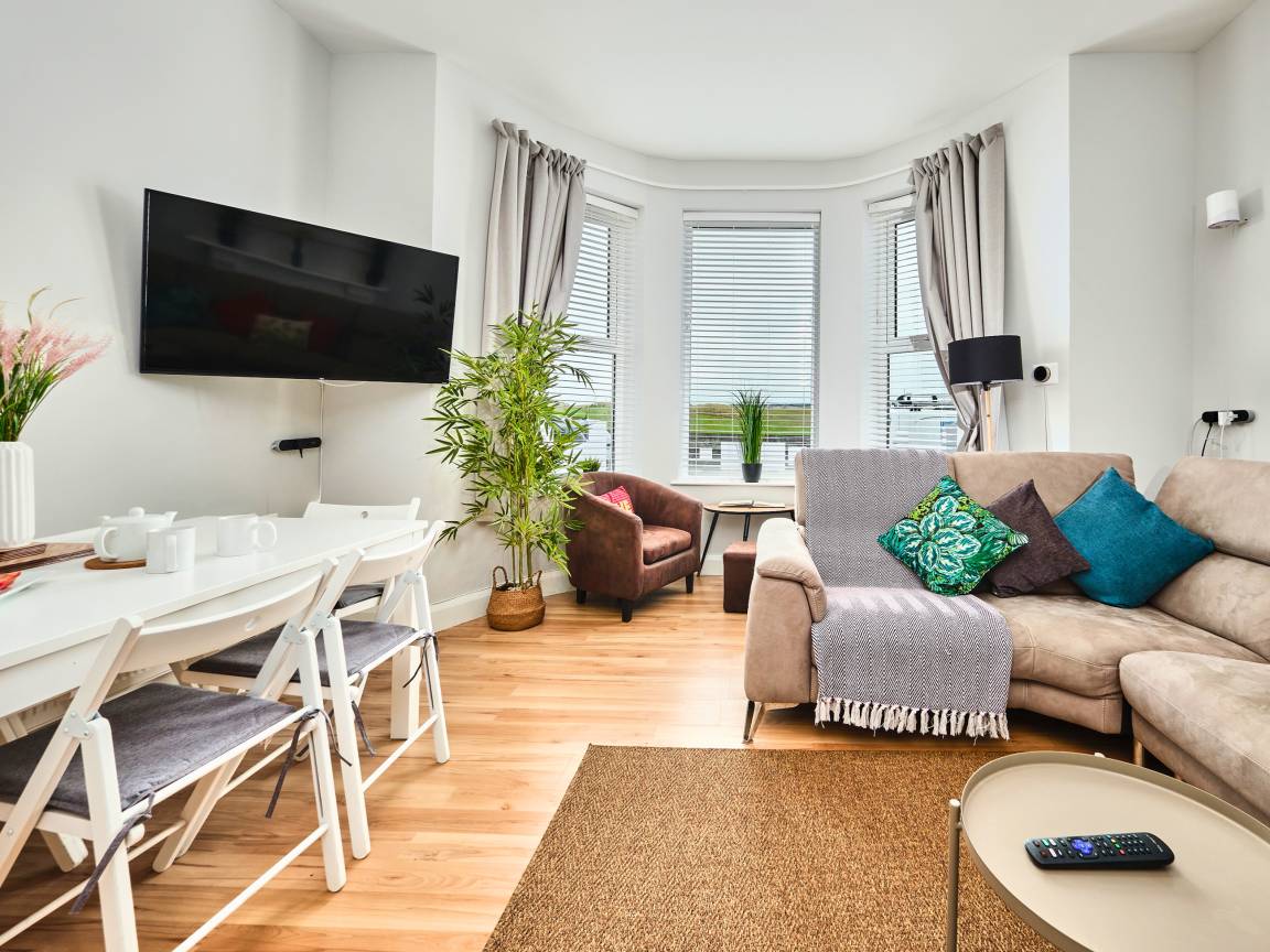 Cottage ∙ 2 Bedrooms ∙ 6 Guests - Portrush