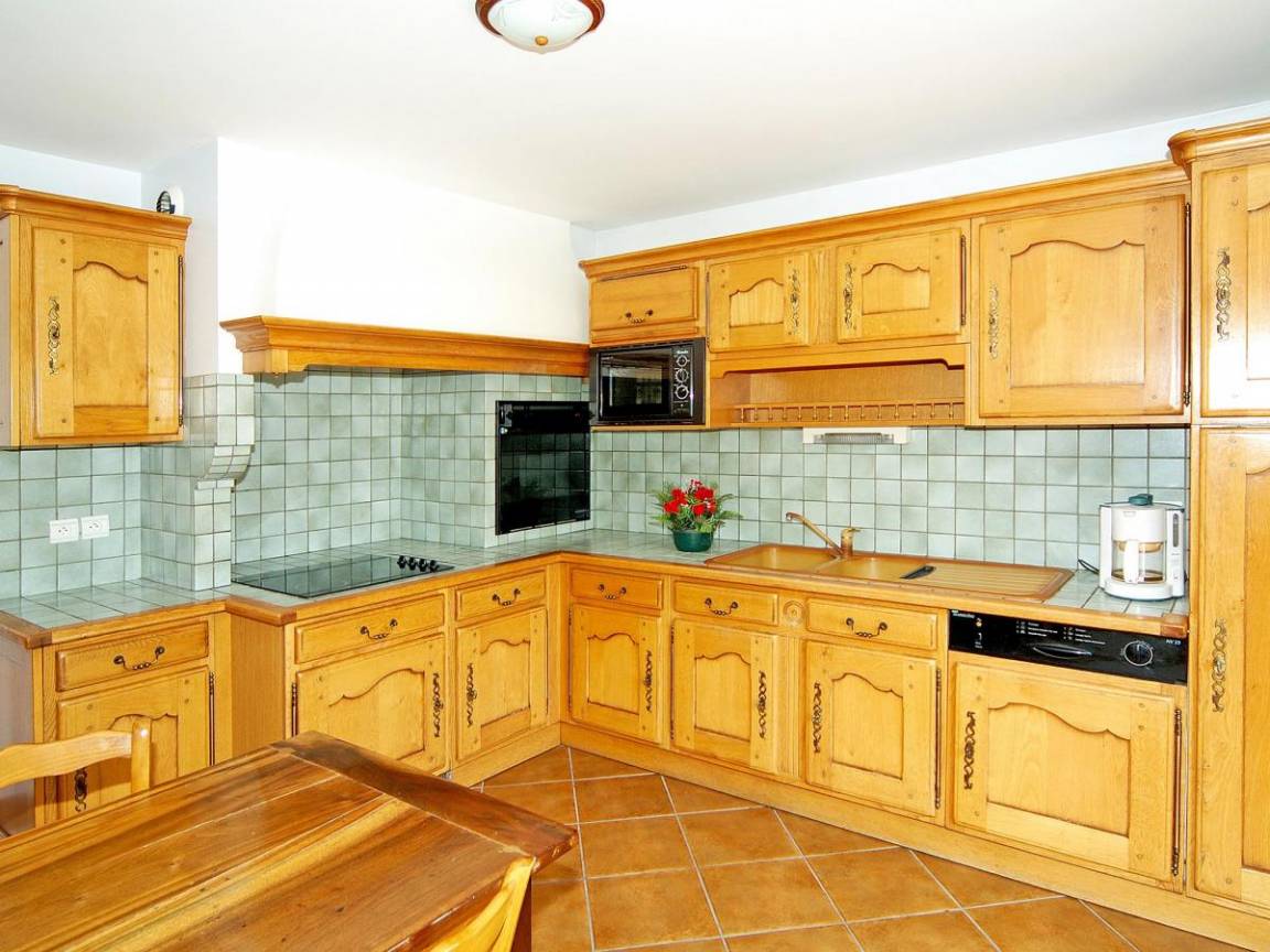 210 m² Chalet ∙ 6 Schlafzimmer ∙ 15 Gäste – Bild 4