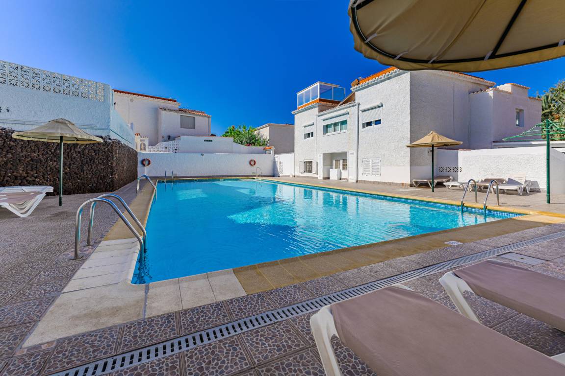 81 M² Apartment ∙ 2 Bedrooms ∙ 6 Guests - Los Cristianos
