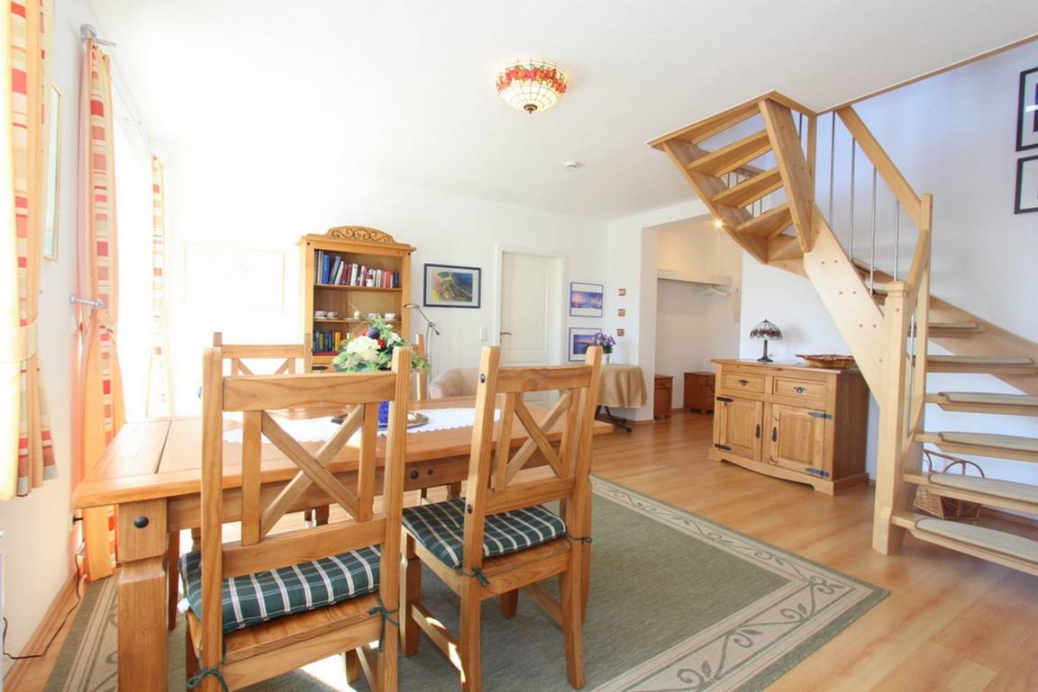 75 m² Ferienwohnung ∙ 1 Schlafzimmer ∙ 4 Gäste – Bild 8