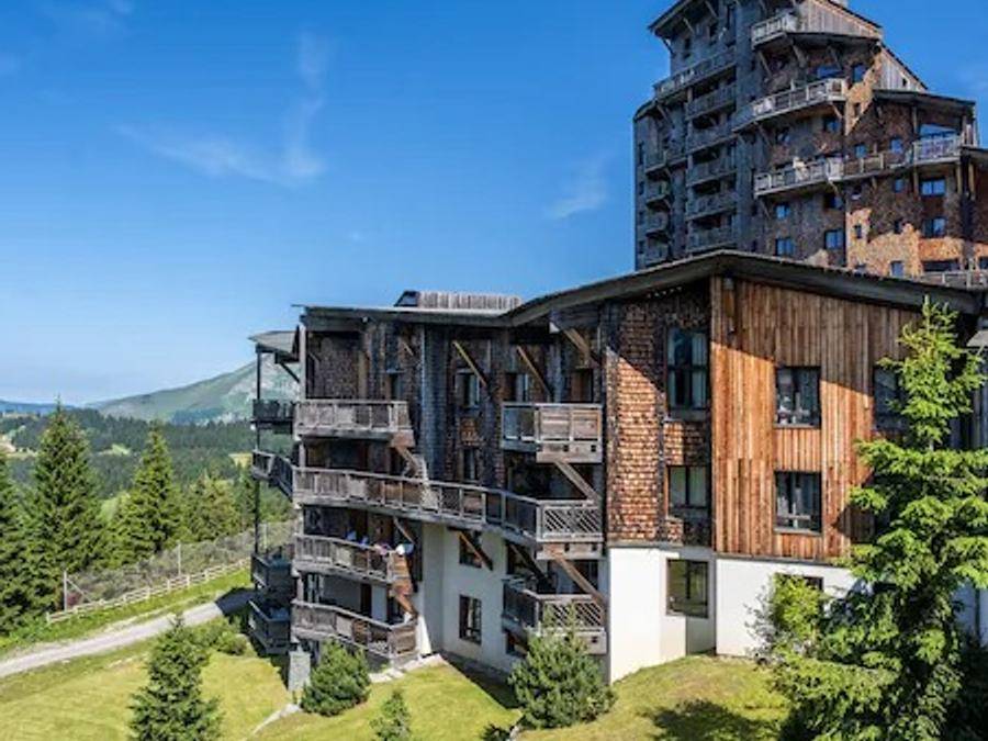 87 M² Apartment ∙ 3 Bedrooms ∙ 8 Guests - Champéry