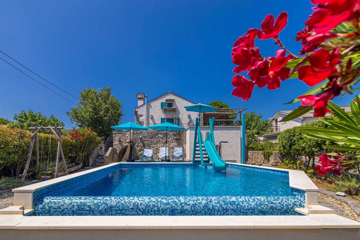 114 M² House ∙ 2 Bedrooms ∙ 6 Guests - Krk