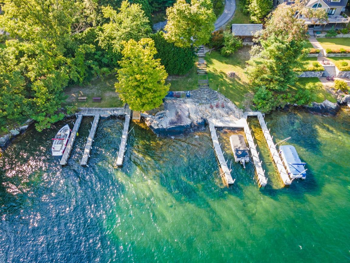 260 M² House ∙ 6 Bedrooms ∙ 16 Guests - Bolton Landing, NY