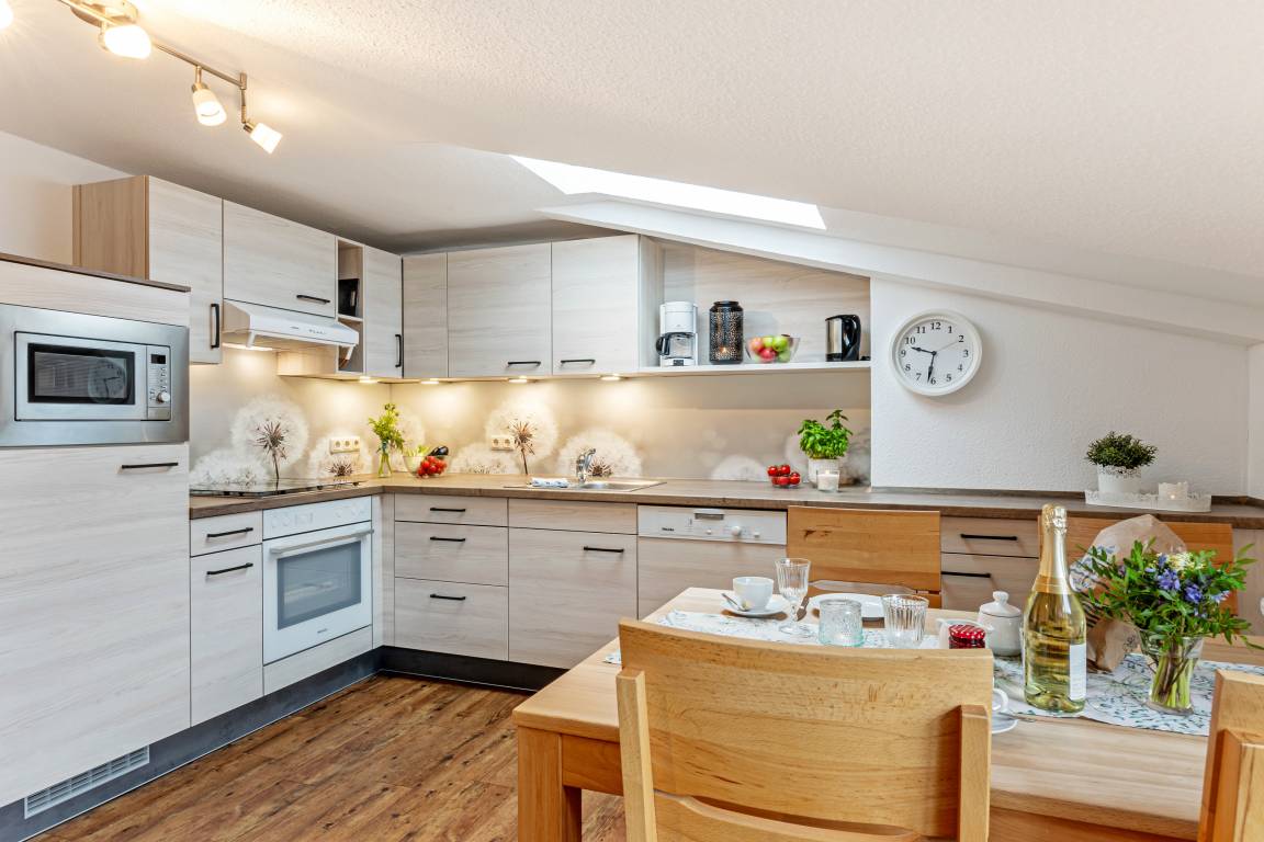 75 m² Ferienwohnung ∙ 2 Schlafzimmer ∙ 4 Gäste – Bild 4
