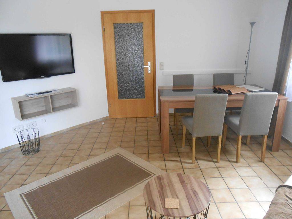 75 M² Ferienwohnung ∙ 2 Schlafzimmer ∙ 4 Gäste - Bad Dürrheim