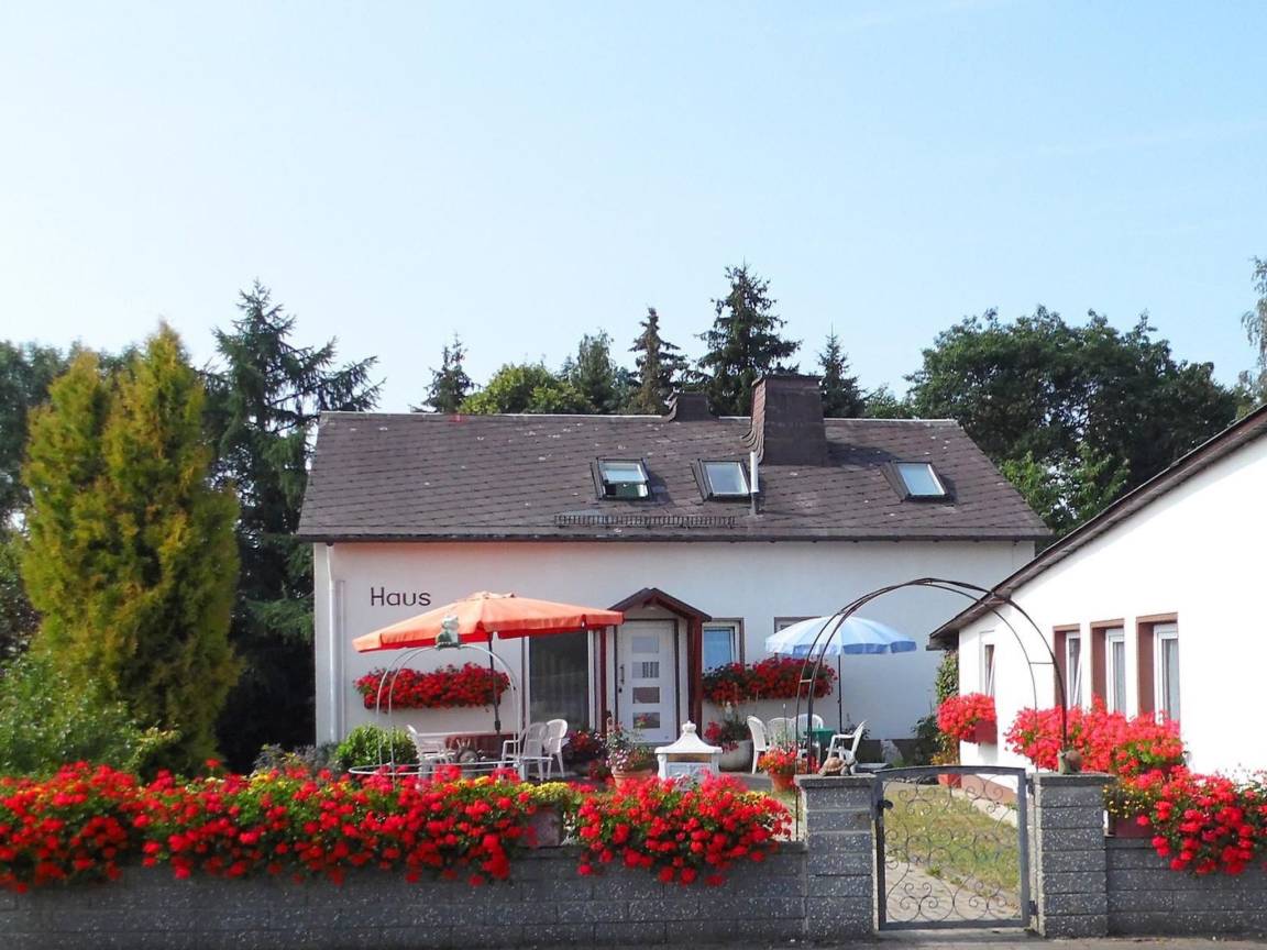 150 M² Ferienhaus ∙ 7 Schlafzimmer ∙ 10 Gäste - Bad Steben