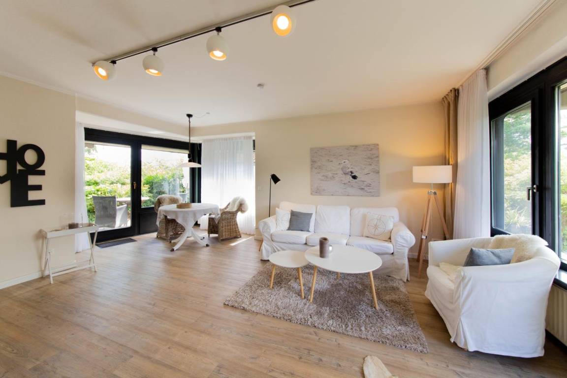 52 M² Ferienwohnung ∙ 1 Schlafzimmer ∙ 2 Gäste - Travemünde