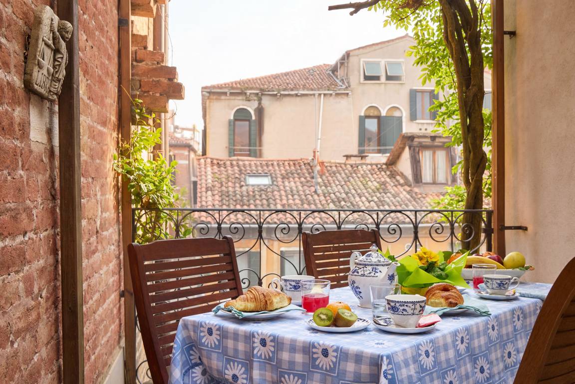 80 M² Apartamento ∙ 2 Habitaciones ∙ 4 Huéspedes - Venecia