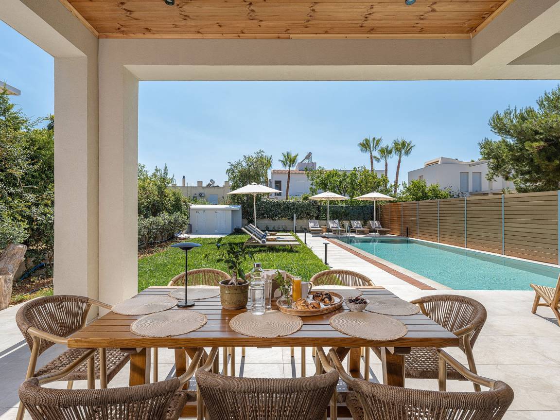 200 M² Apartment ∙ 4 Bedrooms ∙ 8 Guests - Chania