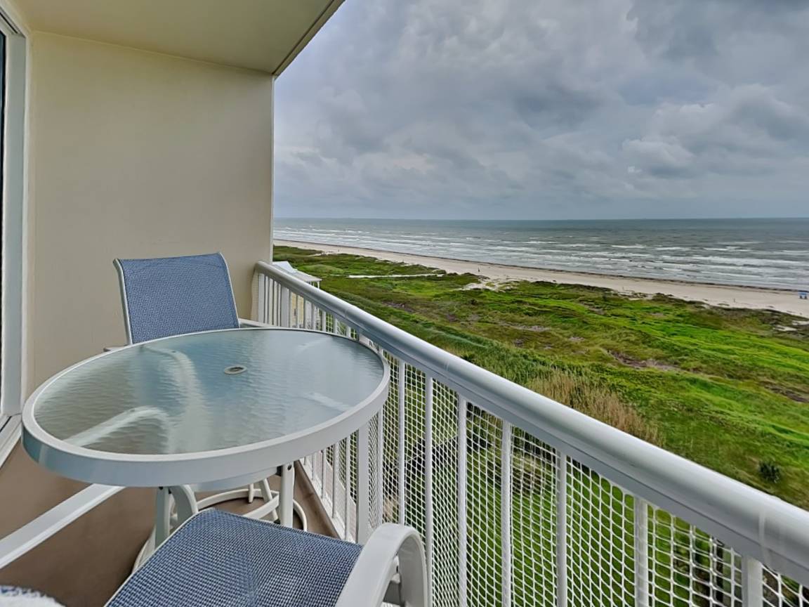 77 M² Condo ∙ 2 Bedrooms ∙ 6 Guests - Texas City, TX