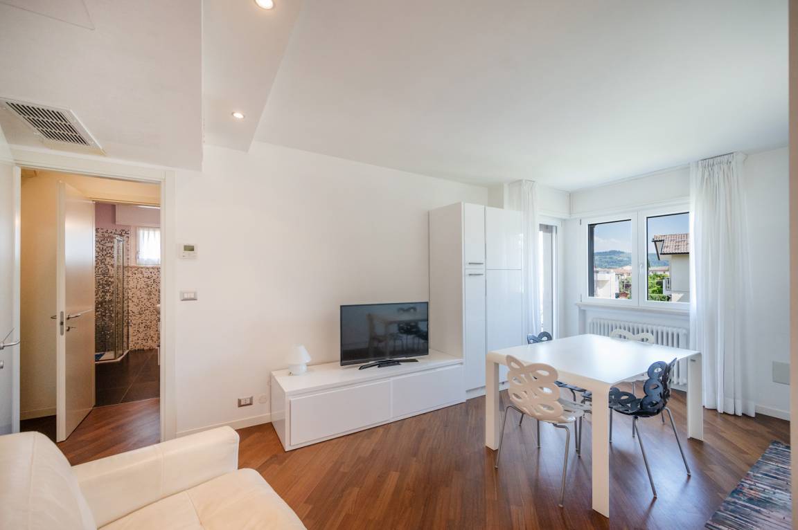 70 M² Ferienwohnung ∙ 2 Schlafzimmer ∙ 5 Gäste - Bardolino
