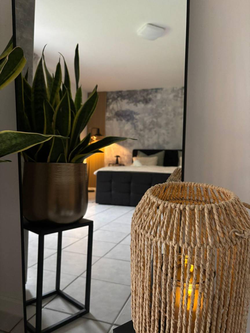 95 M² Ferienwohnung ∙ 2 Schlafzimmer ∙ 6 Gäste - Bitburg
