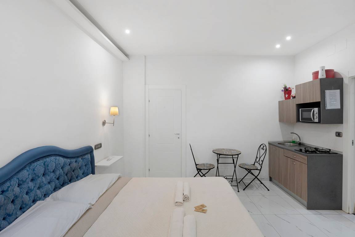 28 M² Apartment ∙ 1 Bedroom ∙ 2 Guests - Salerno