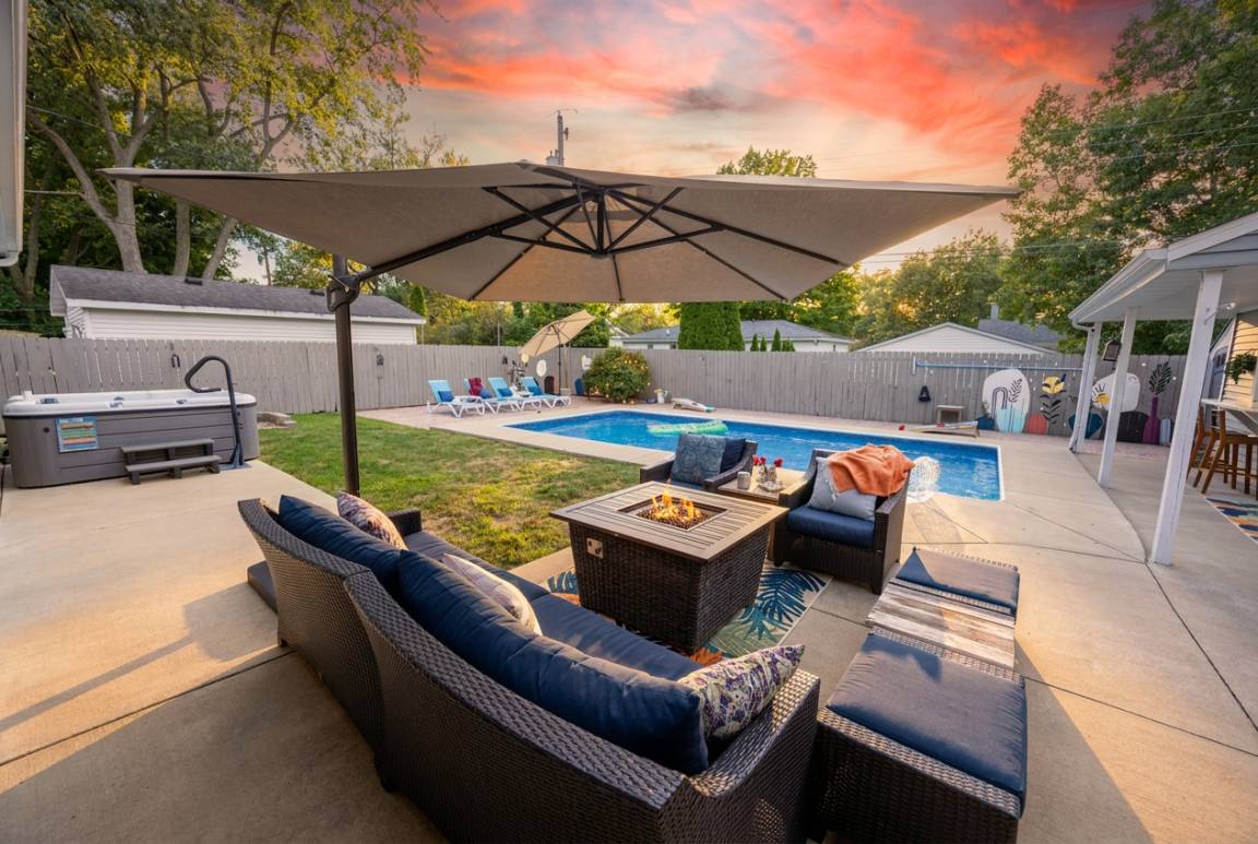 145 M² Ferienhaus ∙ 2 Schlafzimmer ∙ 7 Gäste - Illinois
