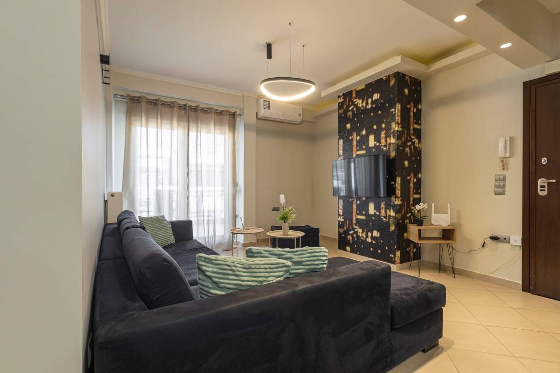 82 M² Apartment ∙ 3 Bedrooms ∙ 11 Guests - Selanik