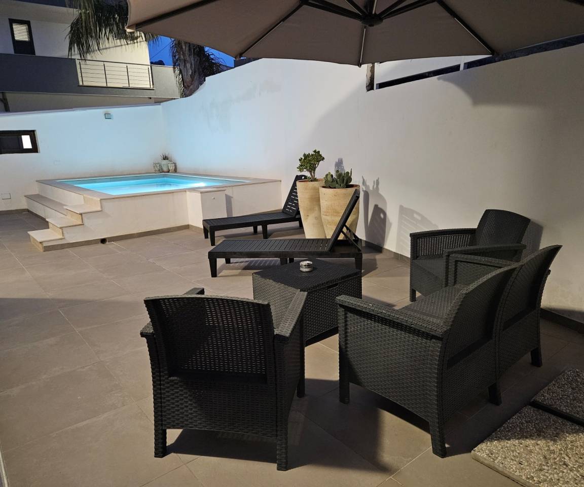 125 M² Villa ∙ 2 Bedrooms ∙ 6 Guests - Avola