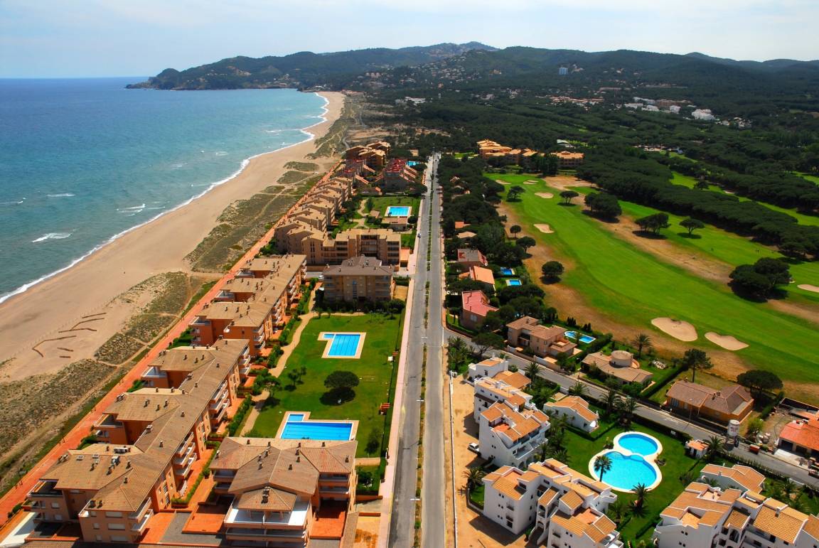 73 M² Apartment ∙ 2 Bedrooms ∙ 4 Guests - Pals
