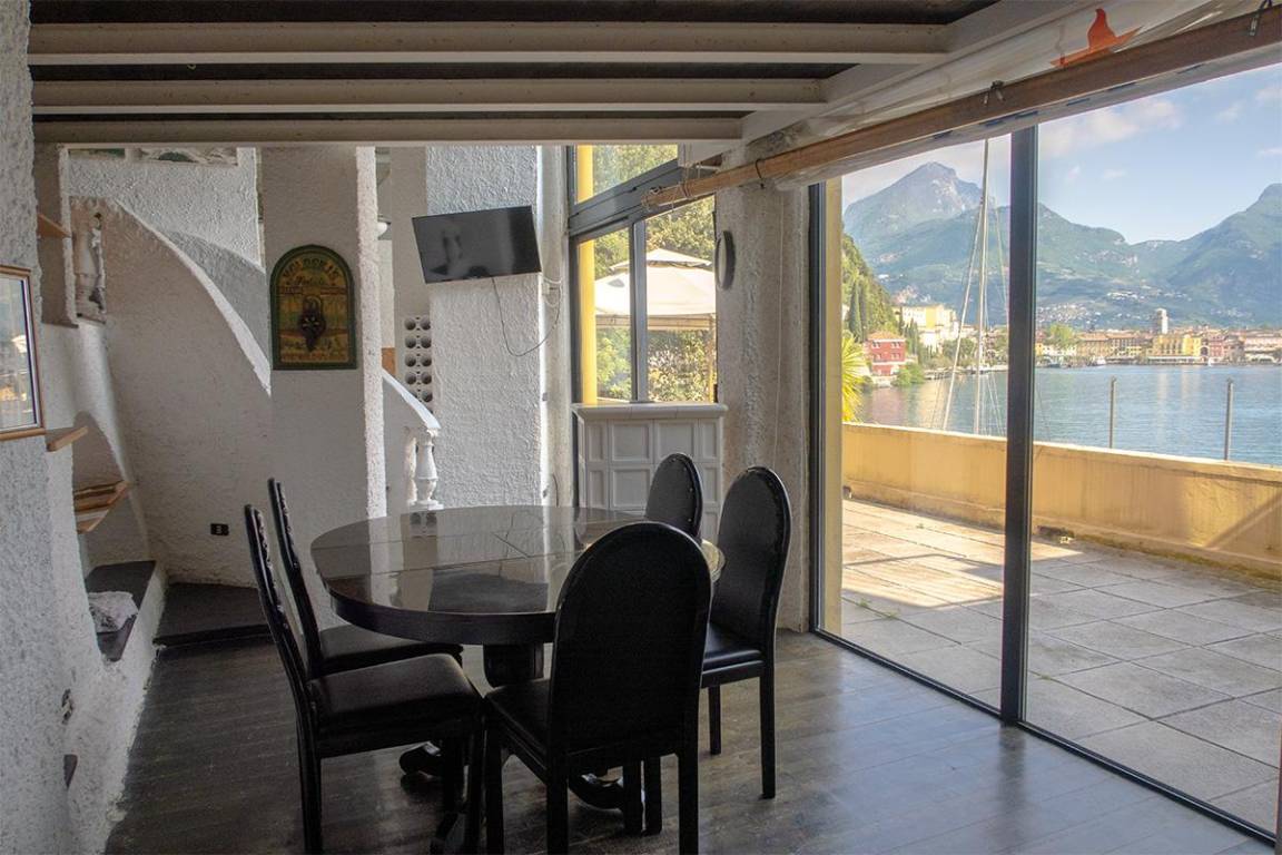 180 M² Ferienwohnung ∙ 2 Schlafzimmer ∙ 5 Gäste - Riva del Garda