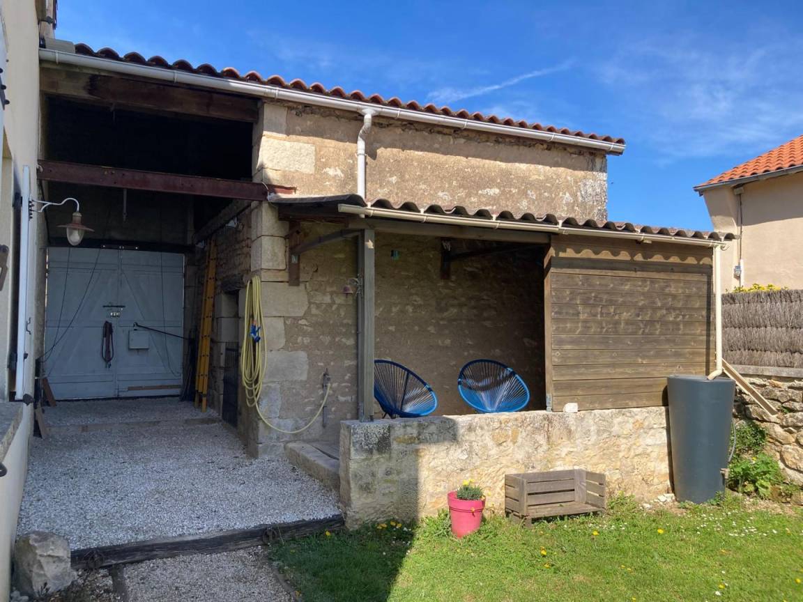 100 m&sup2; G&icirc;te 3 Schlafzimmer 6 G&auml;ste