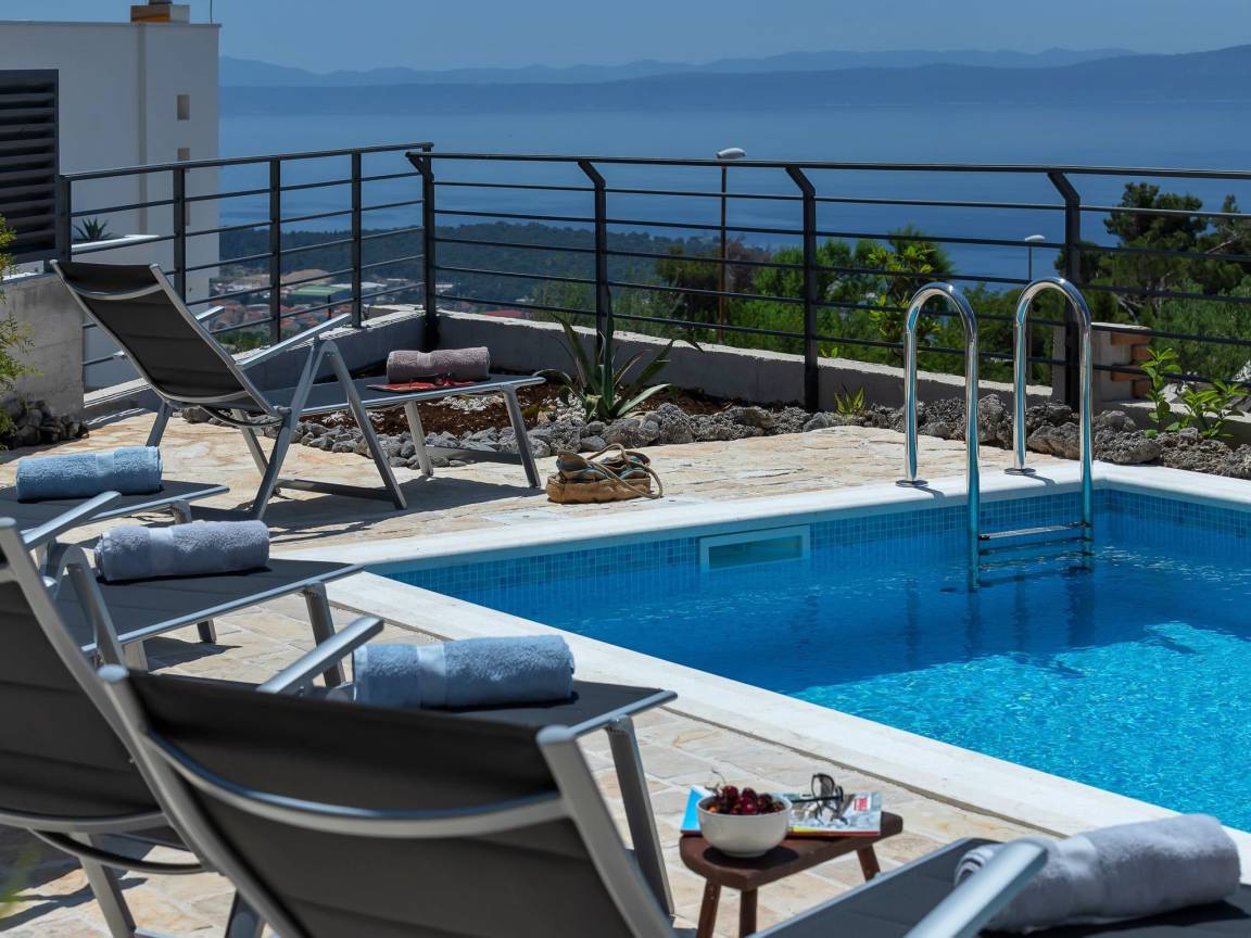 220 M² House ∙ 3 Bedrooms ∙ 6 Guests - Makarska