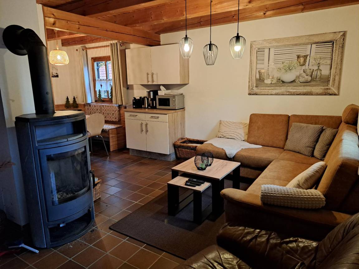 94 M² Ferienhaus ∙ 2 Schlafzimmer ∙ 5 Gäste - Bischofsmais