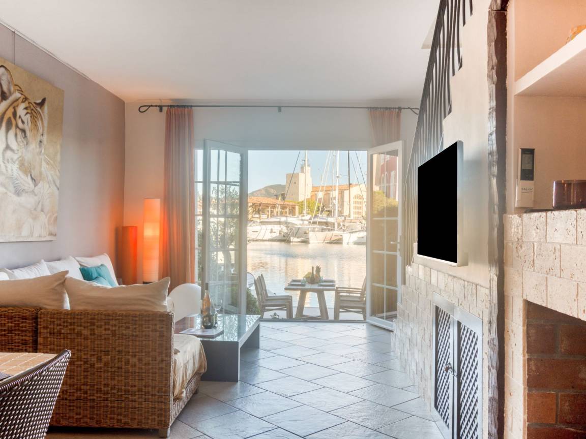65 M² Ferienhaus ∙ 2 Schlafzimmer ∙ 4 Gäste - Grimaud