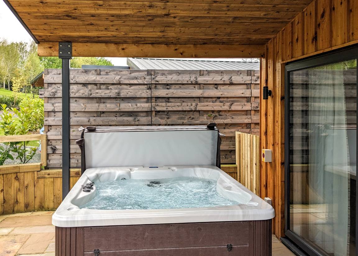 Chalet ∙ 2 Bedrooms ∙ 4 Guests - North Wales