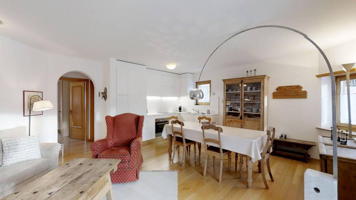 77 M² Ferienwohnung ∙ 2 Schlafzimmer ∙ 4 Gäste - Celerina/Schlarigna