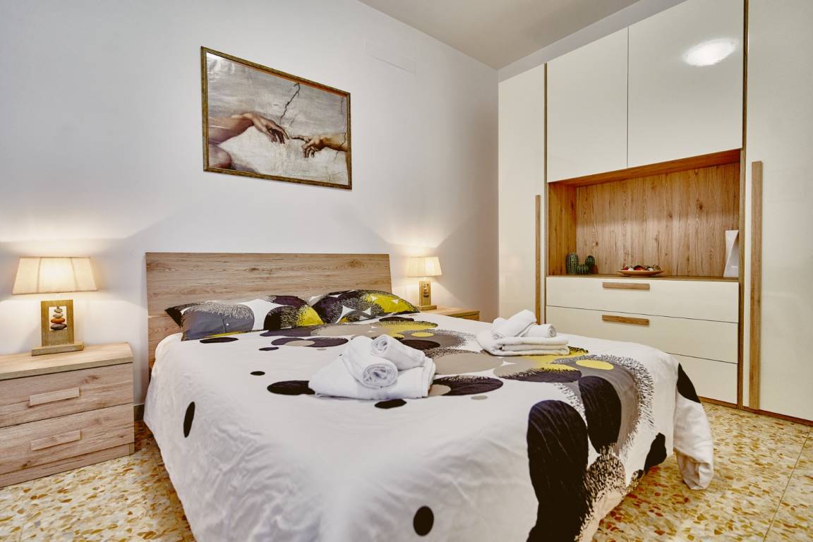 80 M² Apartamento ∙ 3 Habitaciones ∙ 5 Huéspedes - Roma